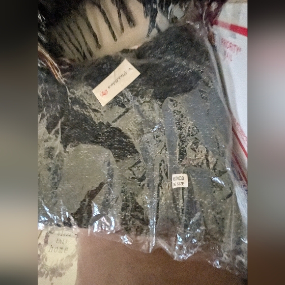 Elegant Black and Gray Cape with Fringe - Picture 7 of 8